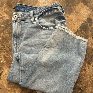 Torrid skinny, raw hem, ankle jeans